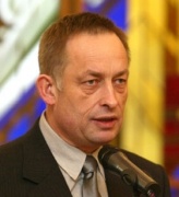 Pranešimą LMKA ataskaitinėje konferencijoje skaitė asociacijos prezidentas Kornelijus Platelis Pranešimą LMKA ataskaitinėje konferencijoje skaitė asociacijos prezidentas Kornelijus Platelis